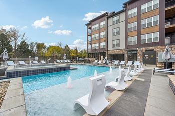 The swimming pool 